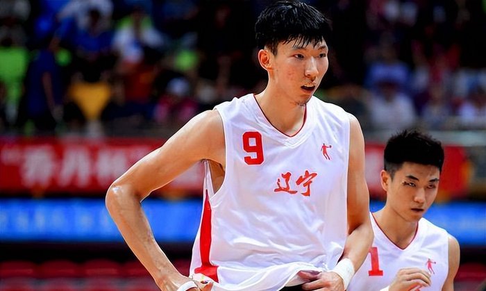 包含转会期突围战来临，上海久事围绕全明星赛止住颓势，气氛紧张，心理建设被强调的词条