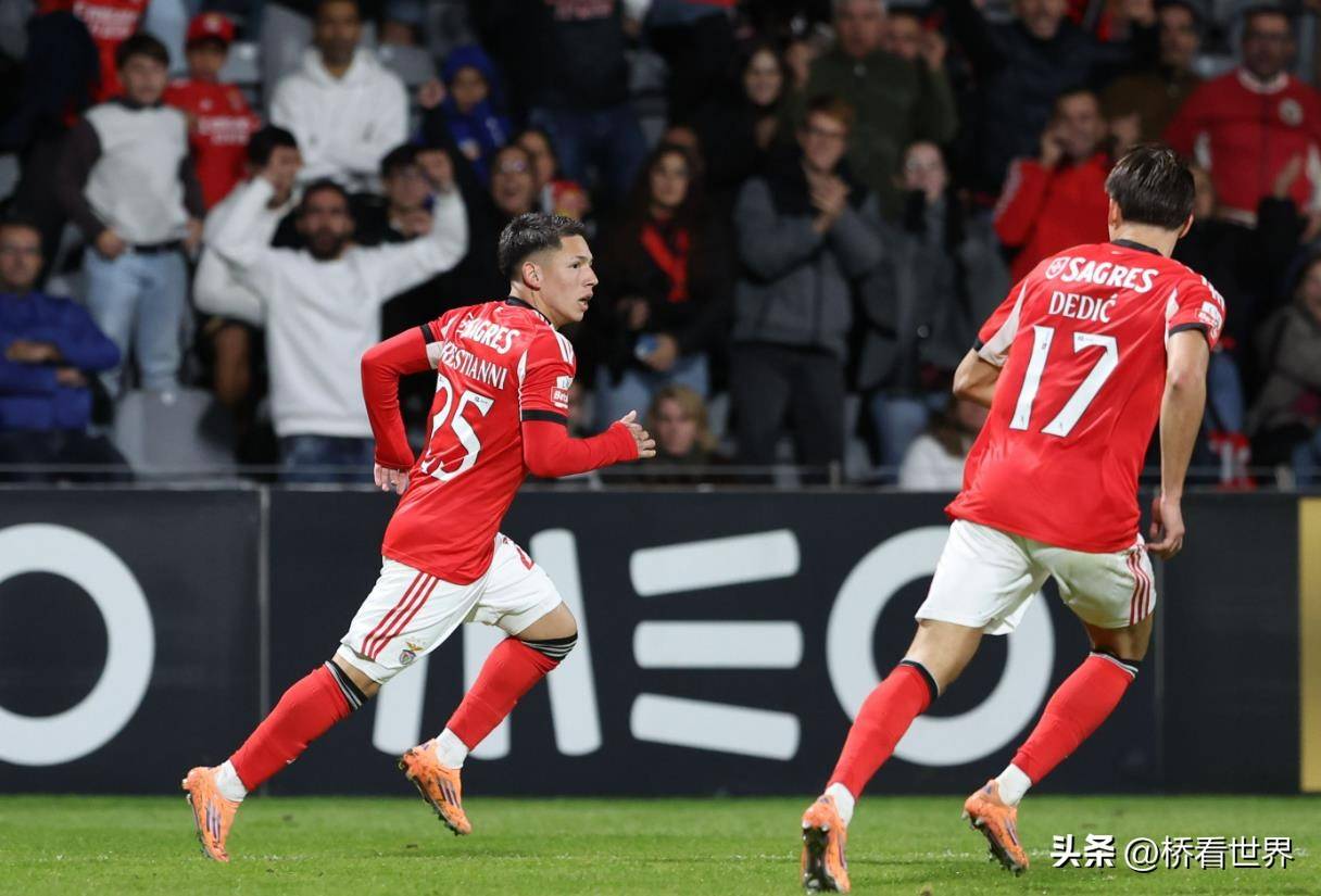 包含转折点塞维利亚豪取连胜；葡超国际比赛日攻防权衡；悬念犹存；阵容厚度经受考验的词条