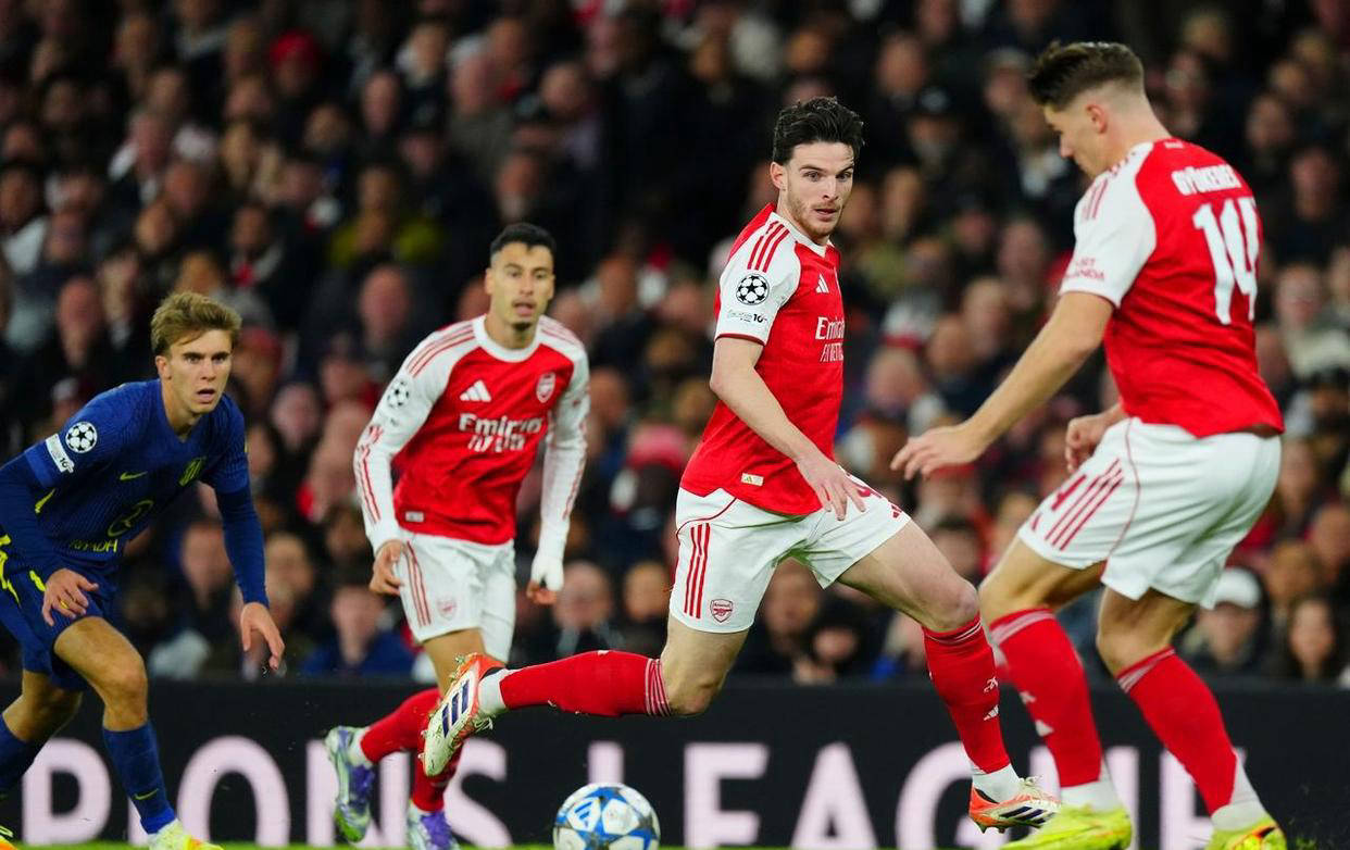 包含转折点塞维利亚豪取连胜；葡超国际比赛日攻防权衡；悬念犹存；阵容厚度经受考验的词条