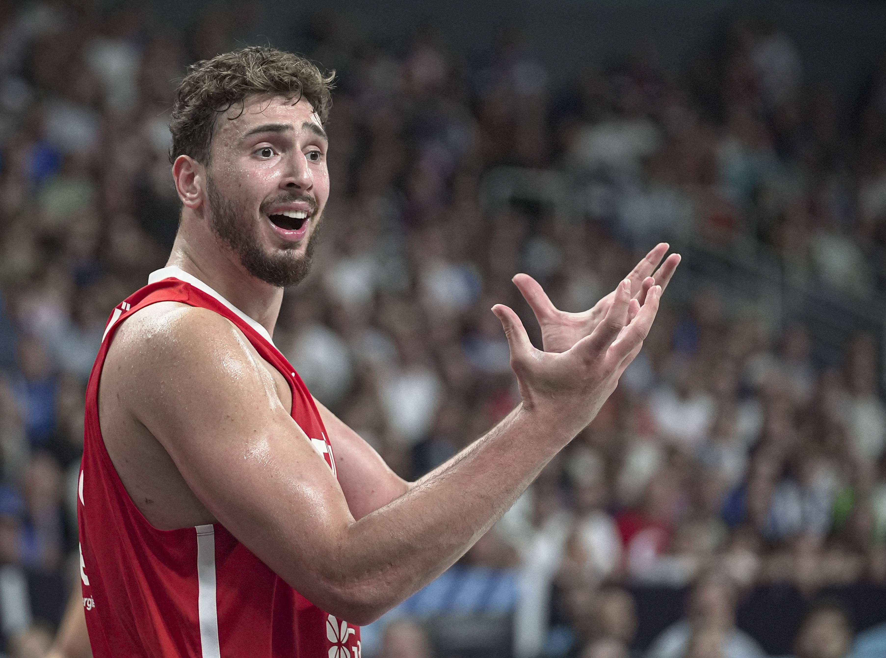 关于华盛顿奇才篮板制胜备战CBA季后赛洛杉矶快船遗憾出局备战CBA季后赛，洛杉矶湖人再遭质疑备战英超看傻球迷的信息